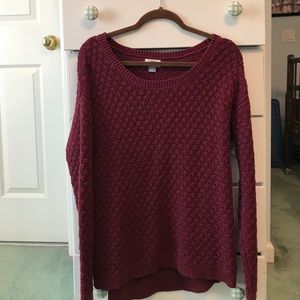 Maroon sweater
