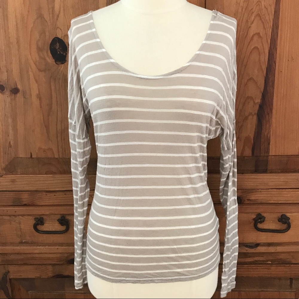 Anthropologie Allihop long sleeve top