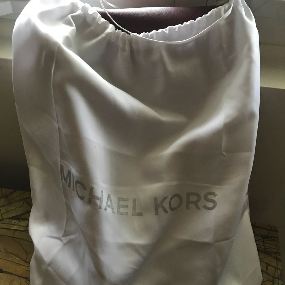Michael Kors tote
