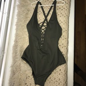 Michael Kors 2017 Cruise Collection One Piece Swim