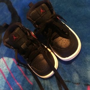 Nike Jordan toddler size 5 black,red,white color