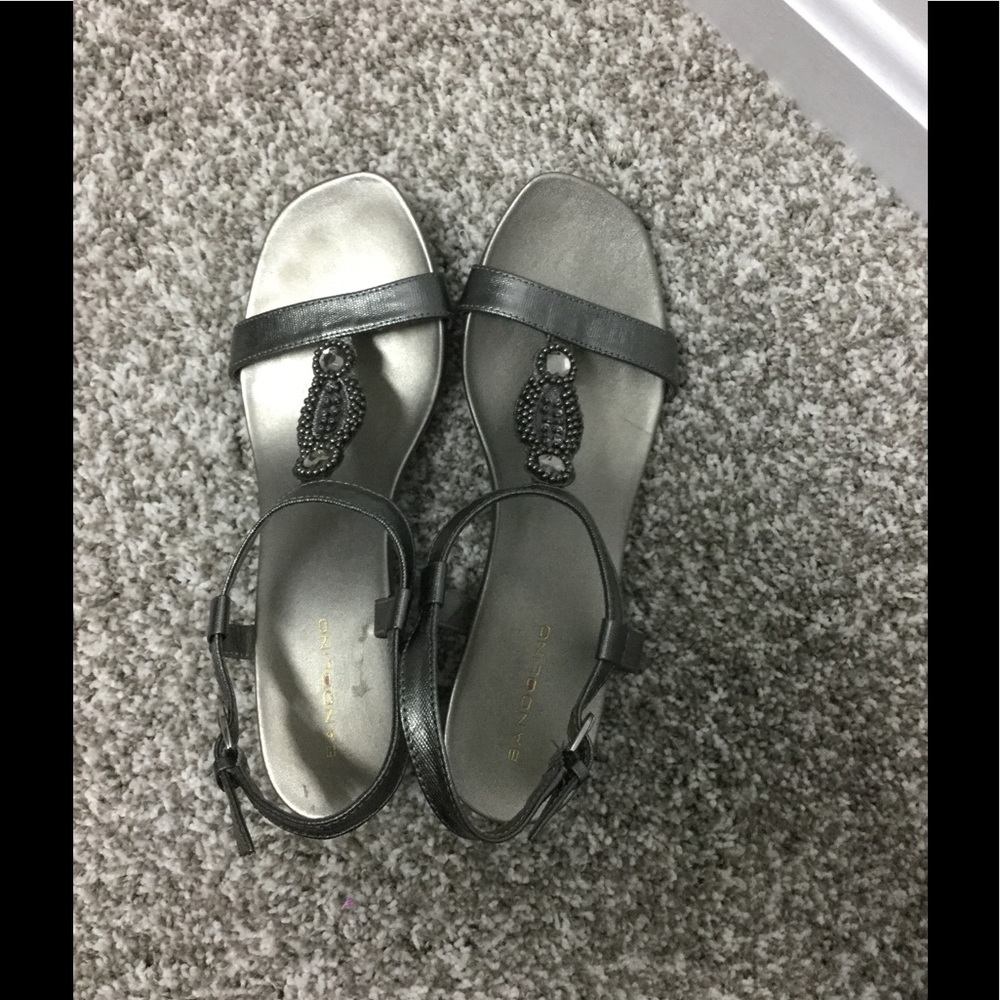 Grey/Silver sandals