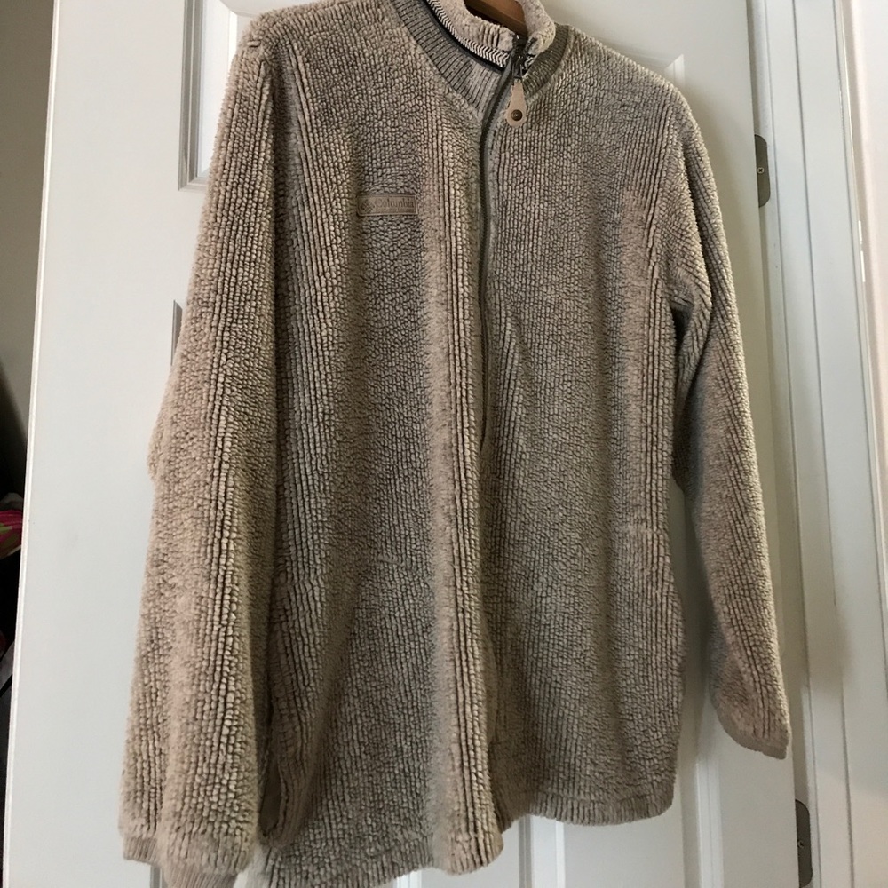 *Feature* Columbia Sportswear Jacket w/ Pockets!