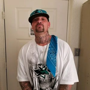 Meet your Posher, Charles