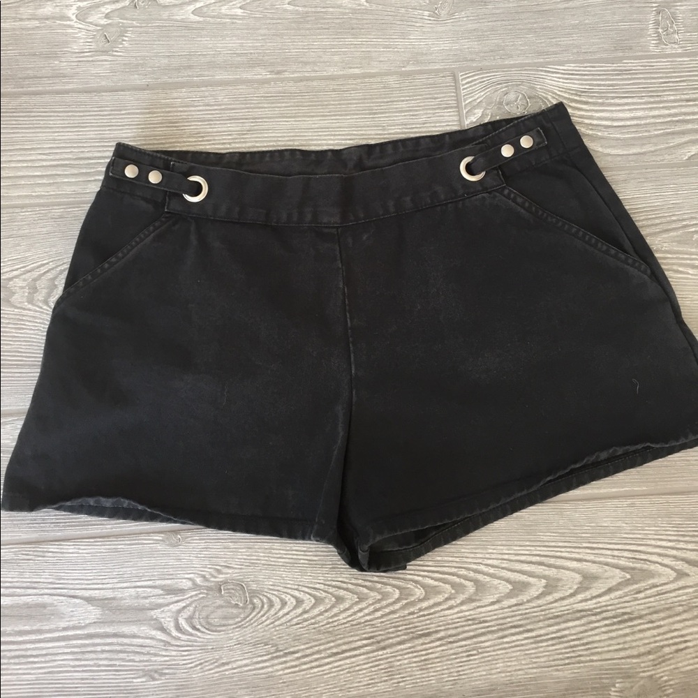 UNITED COLORS OF BENETTON. Black Shorts. Size 42.