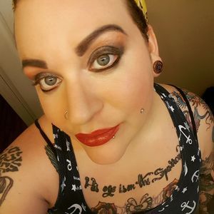 Meet your Posher, Carly