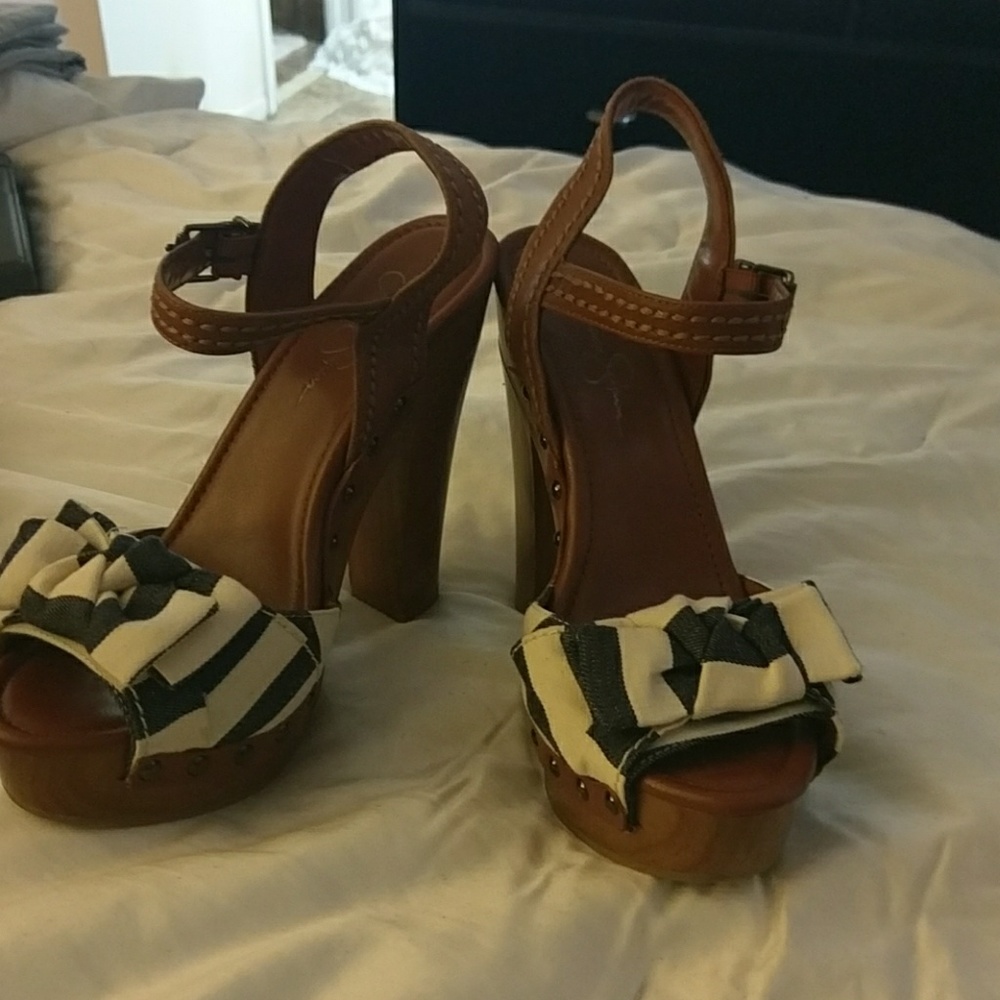 Jessica Simpson Platform Heels NWOT