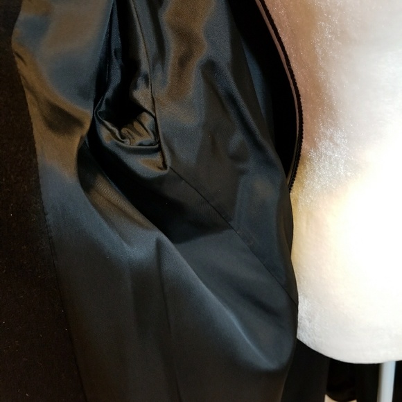 Winter formal long coat - Picture 4 of 8