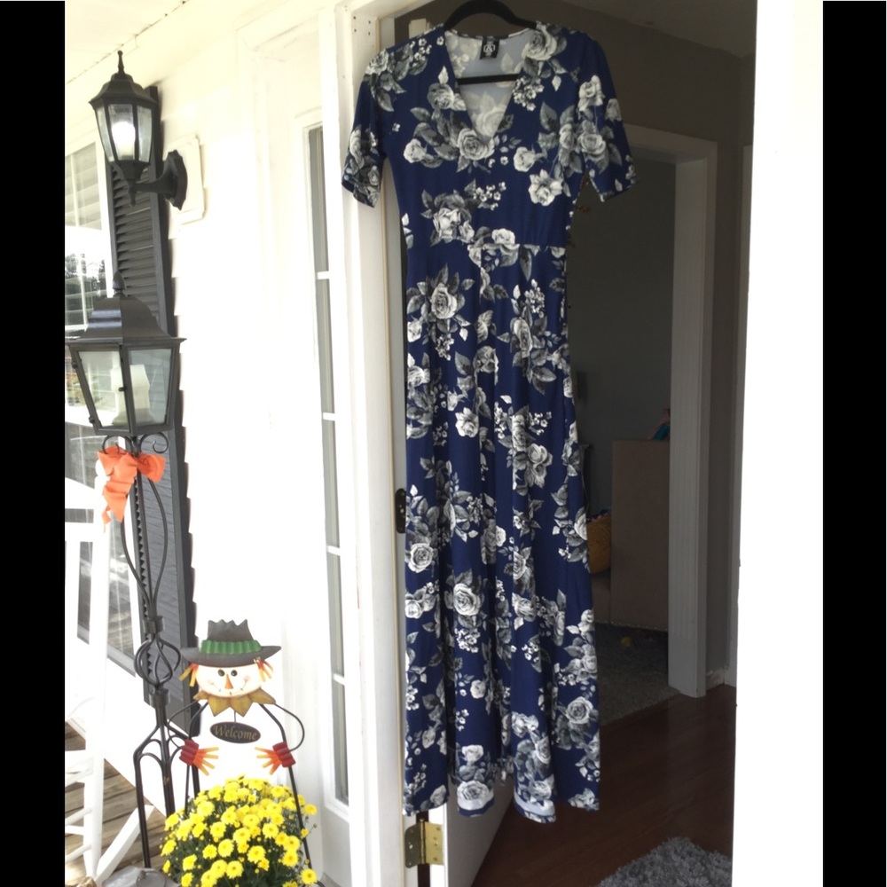 Agnes and Dora Austin floral dress