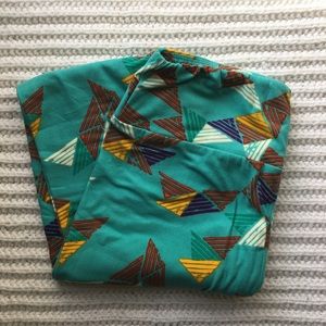 OS LuLaRoe leggings.  Never warn.