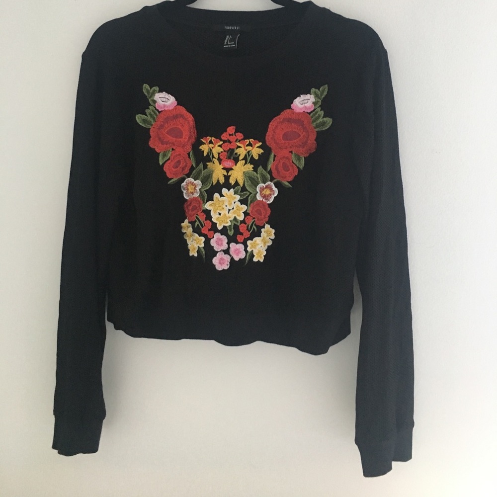 Embroidered Black Log Sleeve Top