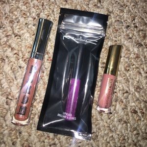 MAC And Buxom lipgloss