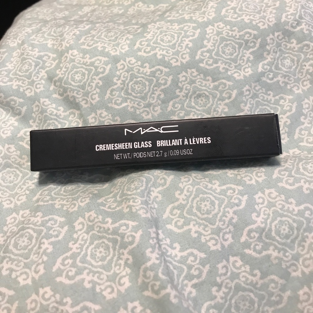 Brand new MAC cremesheen glass