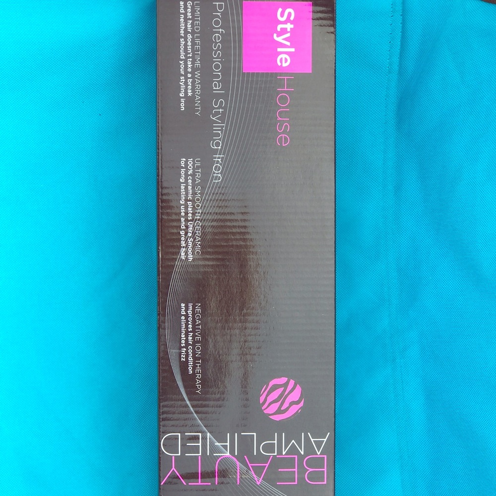 NEW House Professional Styling Iron