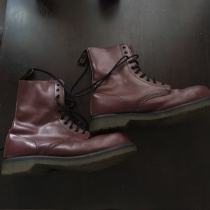 Doc Marten Oxblood Red AW004