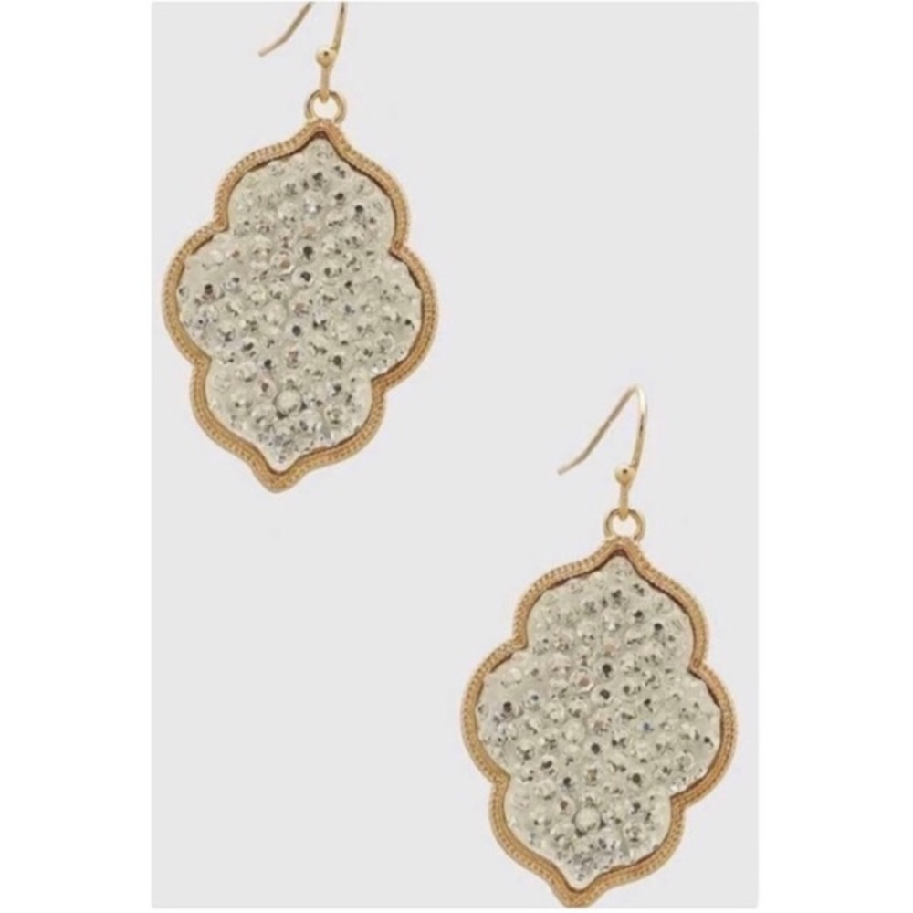 HALF OFF!▫️HP▫️Gold Geo Earrings - Picture 5 of 5