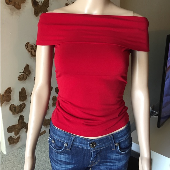 Off the shoulder red top - Picture 2 of 8