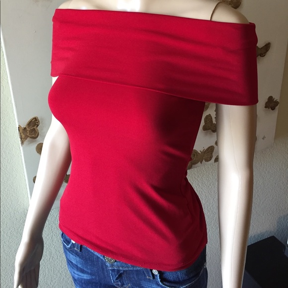 Off the shoulder red top - Picture 4 of 8