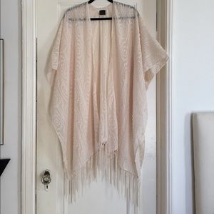 SALE: Cream textured and fringe kimono Size M/L