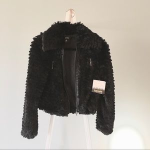 Beautiful faux fur jacket NWT!