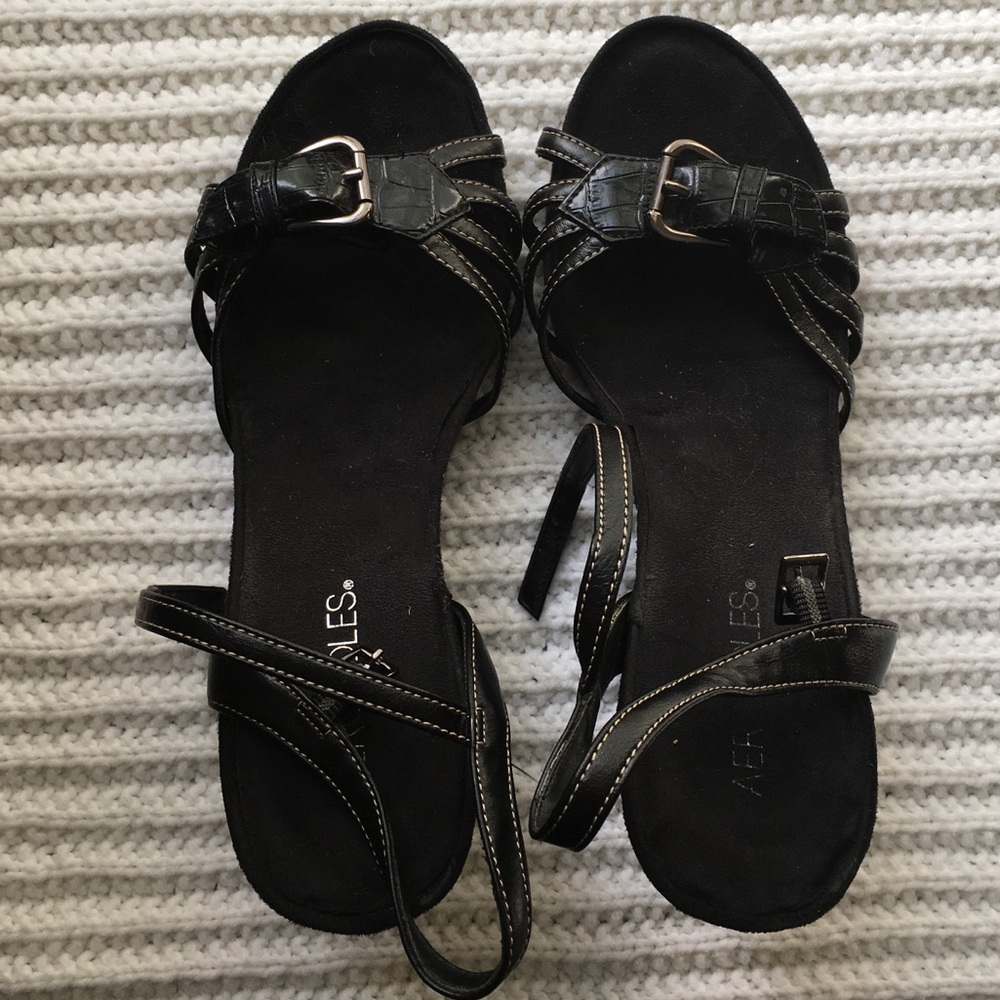 Aerosoles  black wedge heel