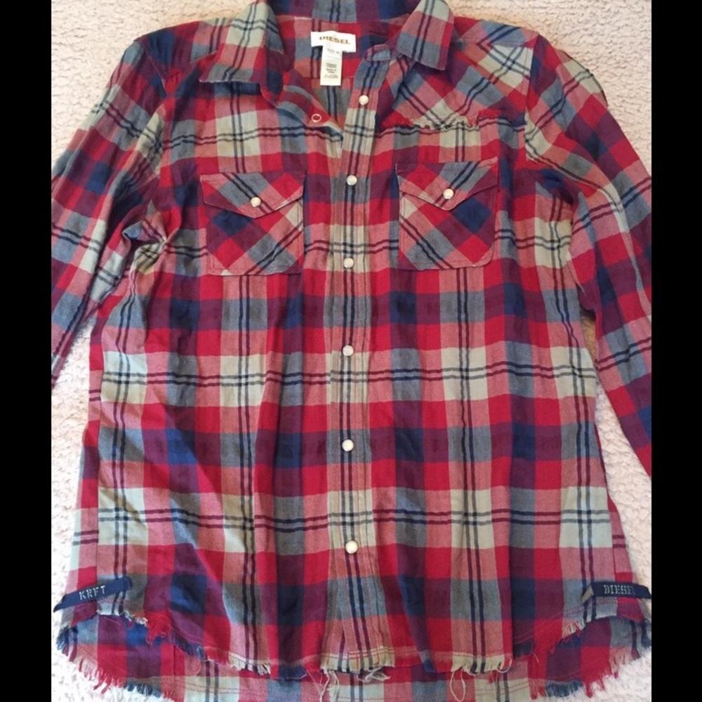 Like New!! Authentic Diesel Men’s button down