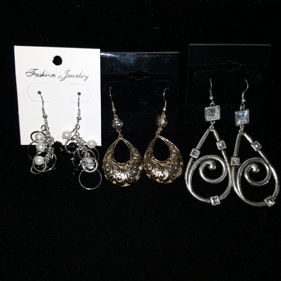 3 earring bundle - Picture 1 of 1