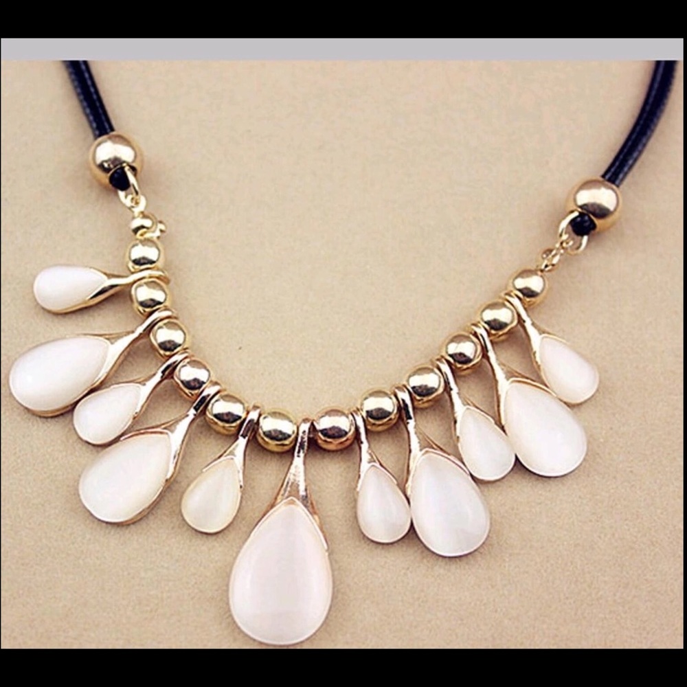 🌺🌹NEW-Tears of healing Opal tear drop necklace - Picture 2 of 4