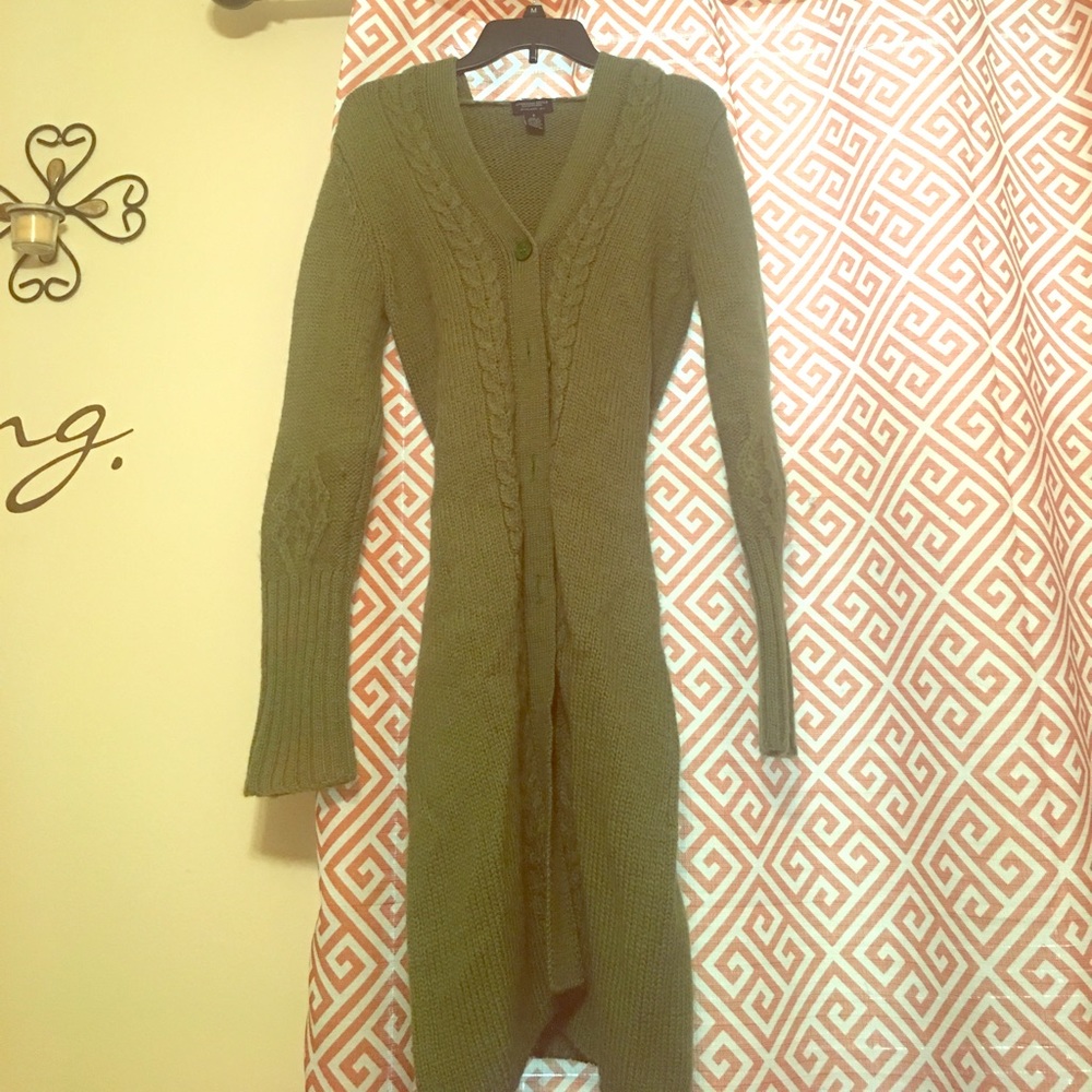 American Eagle sweater