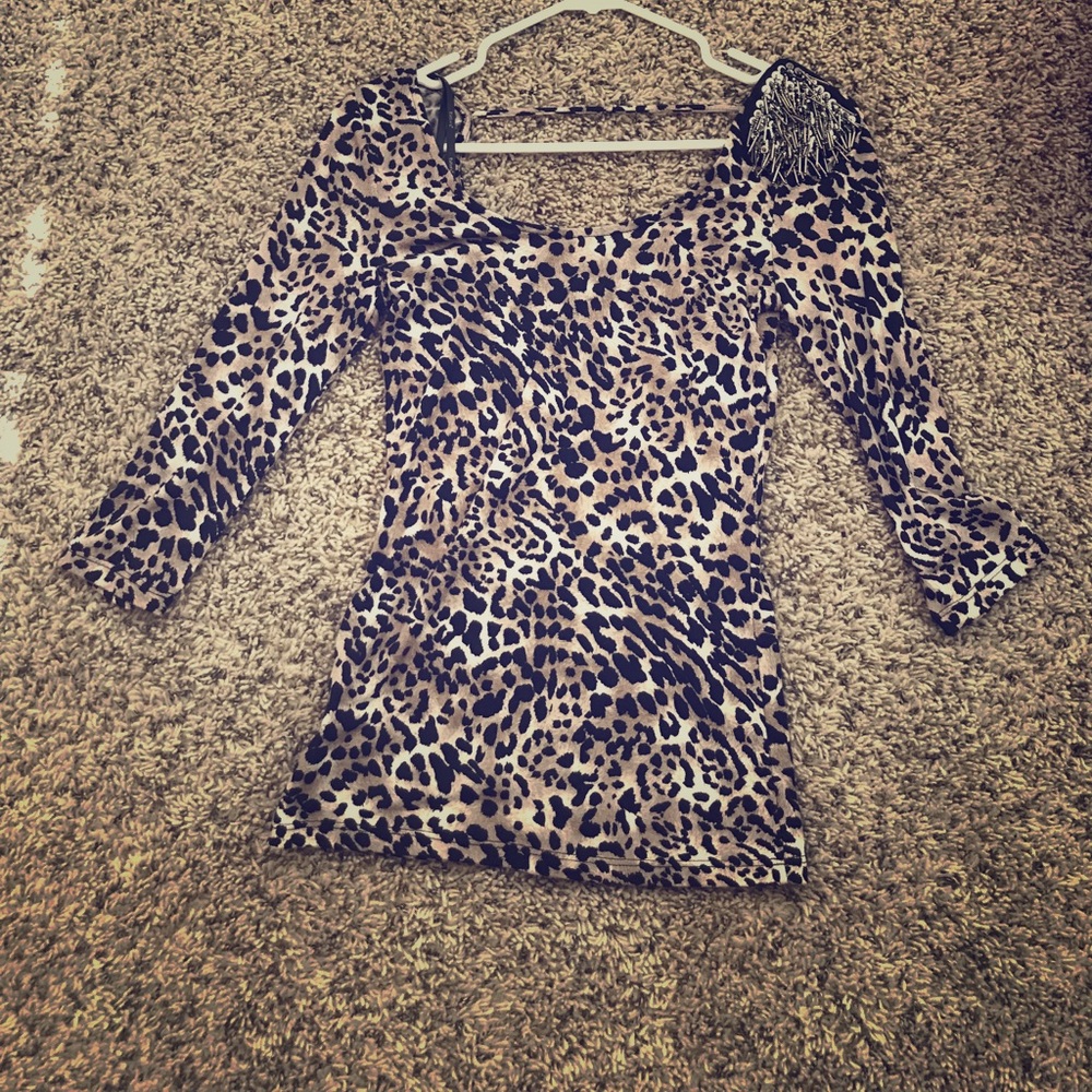 Leopard top