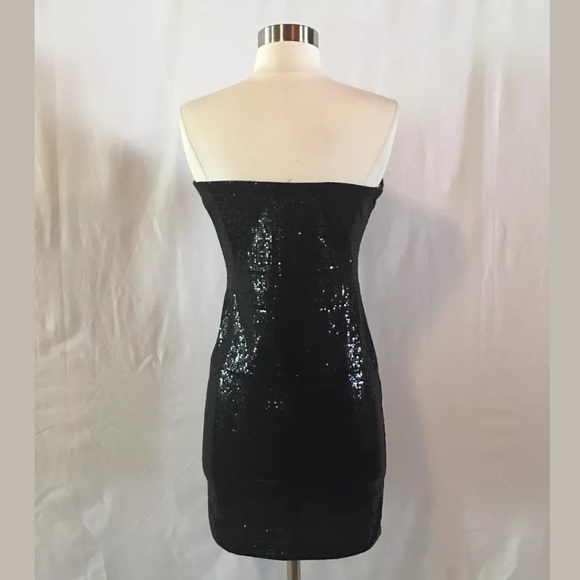 Sold - Picture 3 of 7