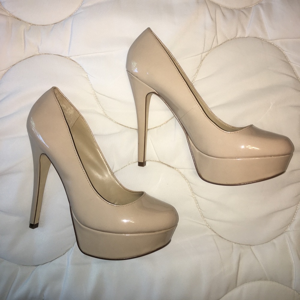 Nude Aldo platform pumps