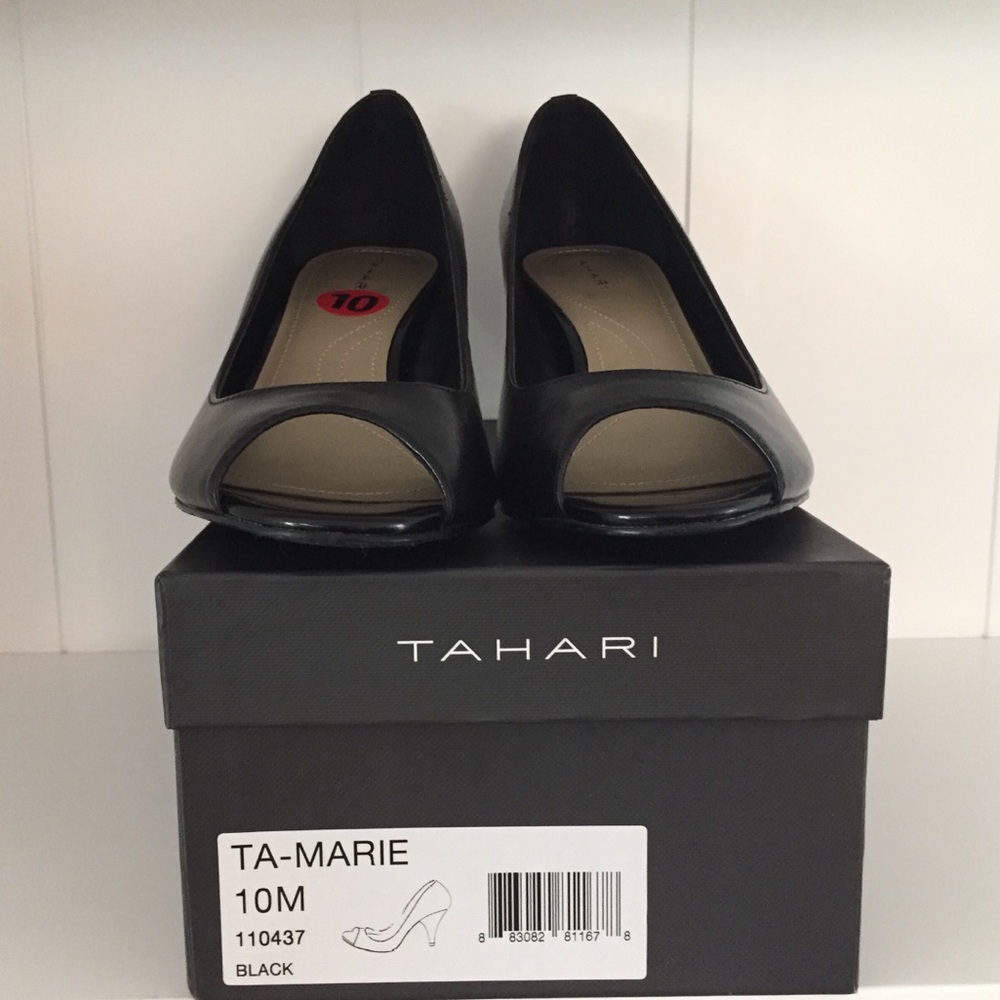 Tahari Marie Black Leather Women’s High heels 10