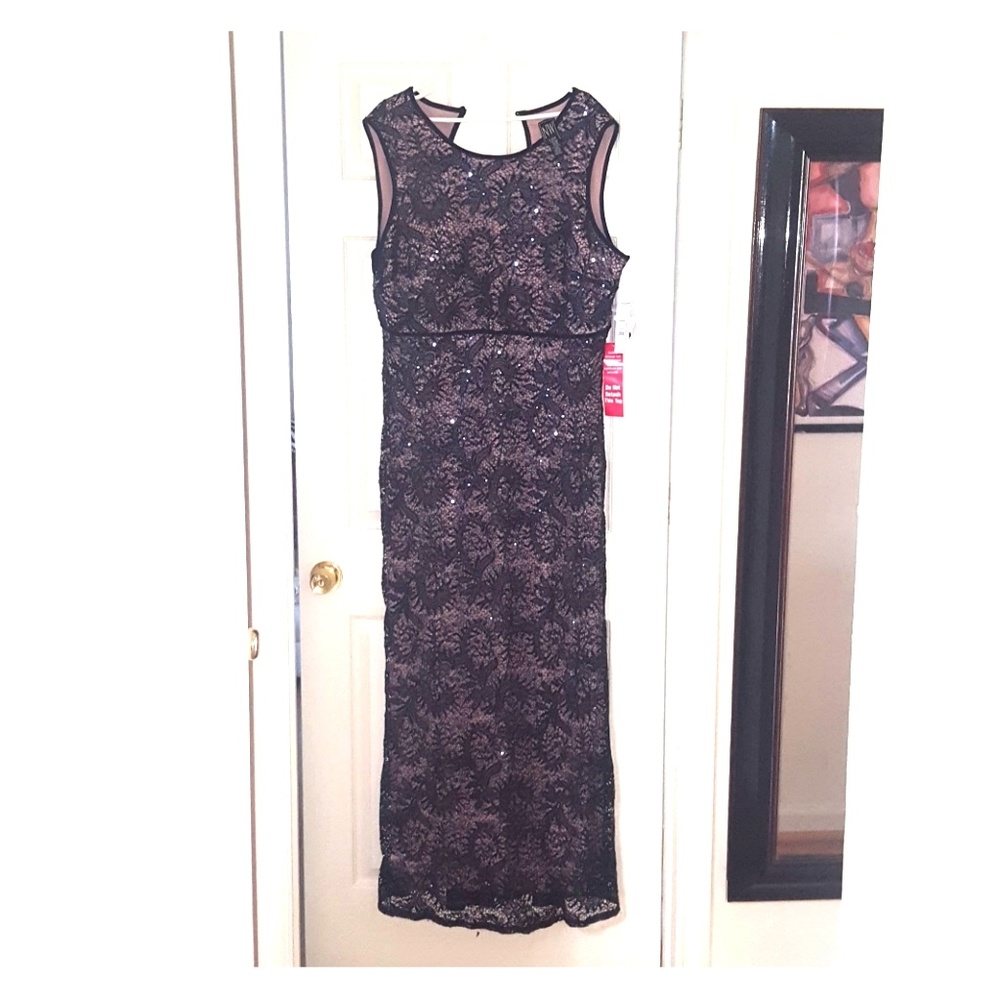 Nightway Woman (NW) Curvy Dress