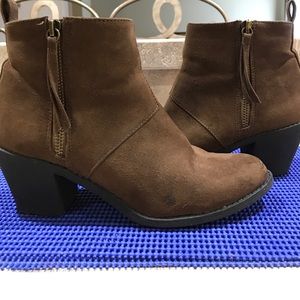 💕Faux Suede Booties💕