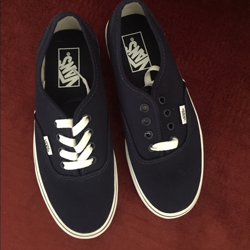 NWOT Navy classic Vans