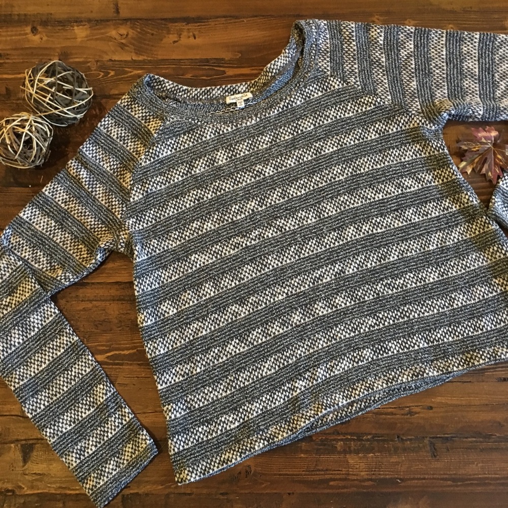 Splendid sweater