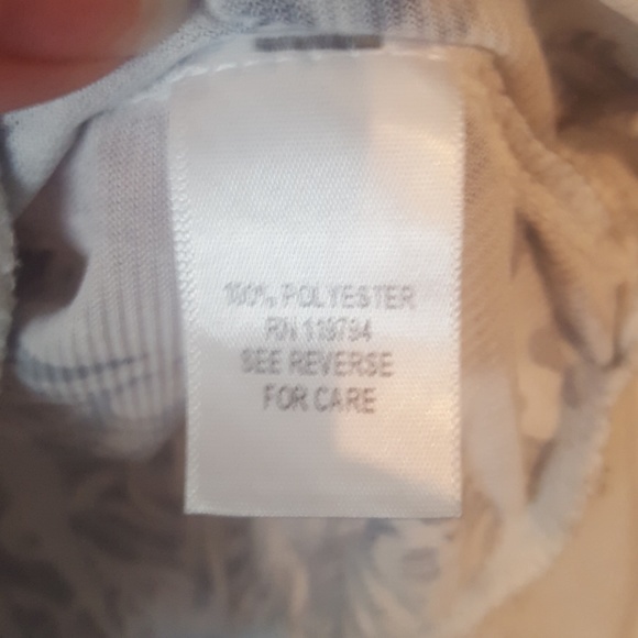 Adorable abstract top - Picture 6 of 6