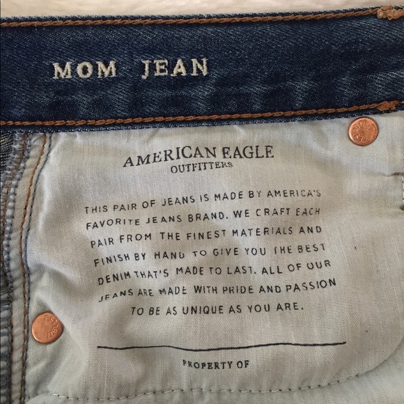 SALE American Eagle High-Rise Medium Wash - Picture 4 of 5