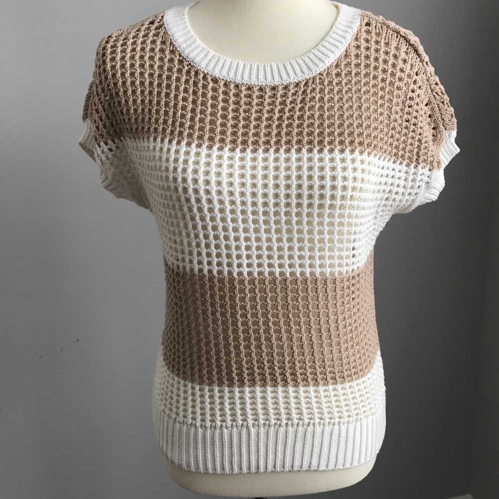 Crochet shirt sleeve sweater
