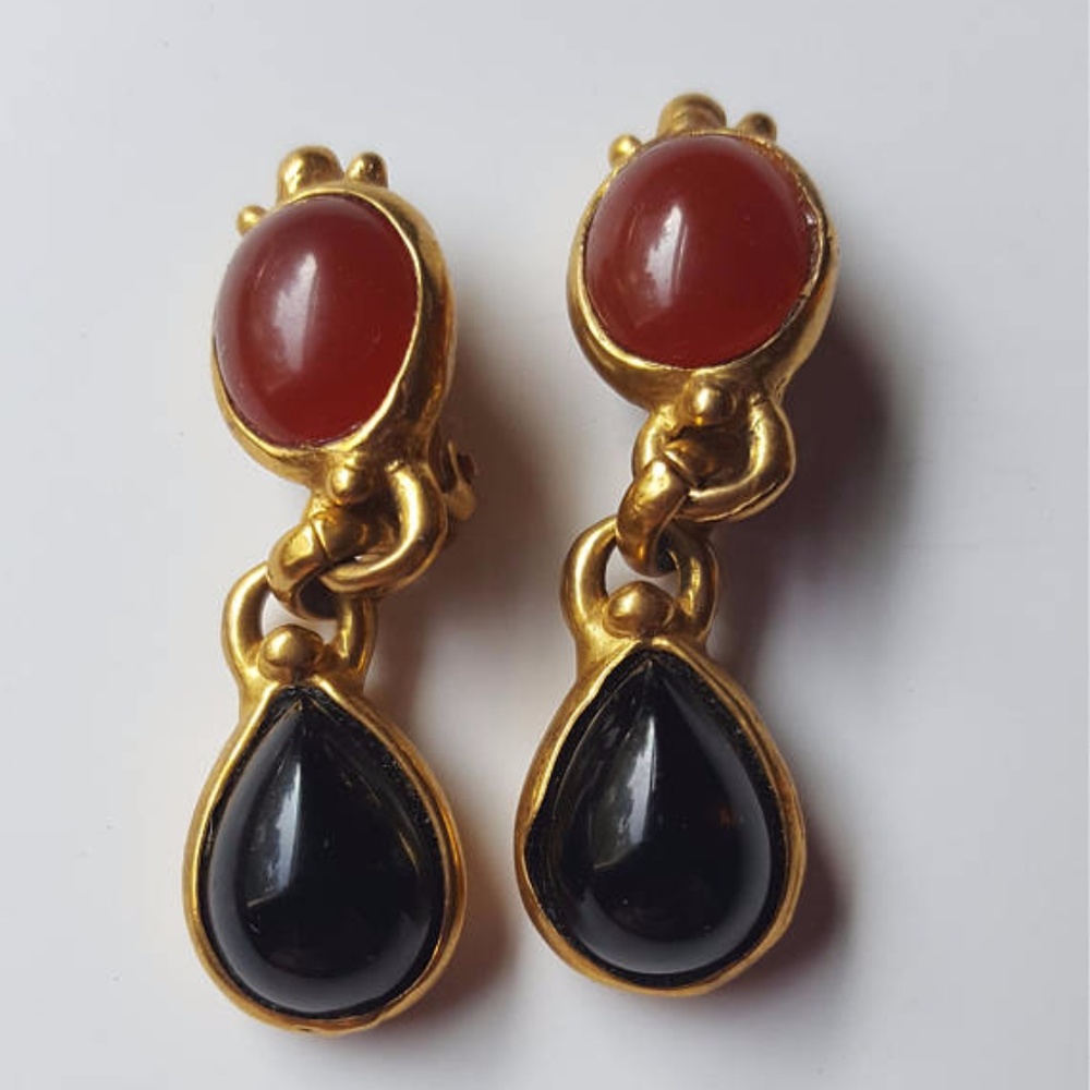 PRICE DROP! Onyx &carnelian clip-on drop earrings