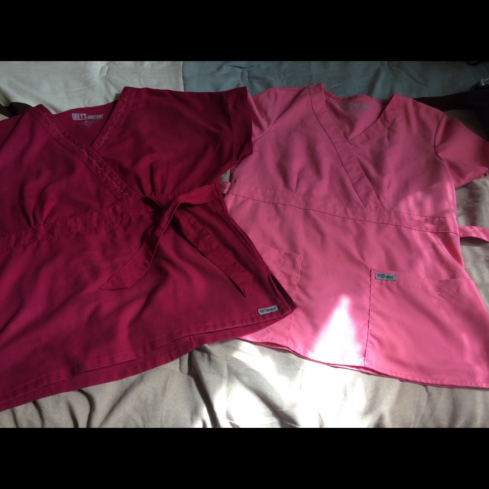 Greys Anatomy Scrub tops Med.