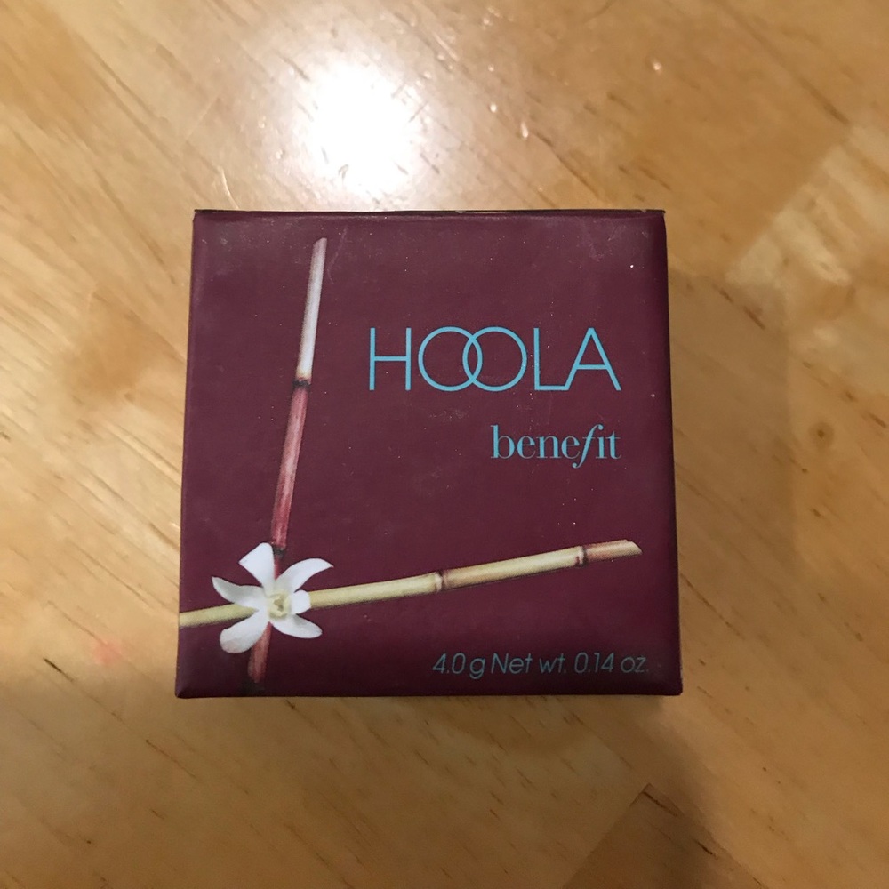 BENEFIT HOOLA BRONZER