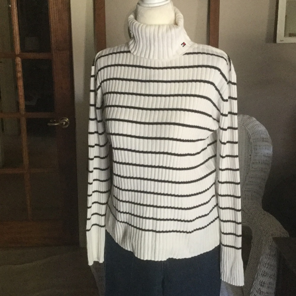 Tommy Hilfiger turtleneck, medium