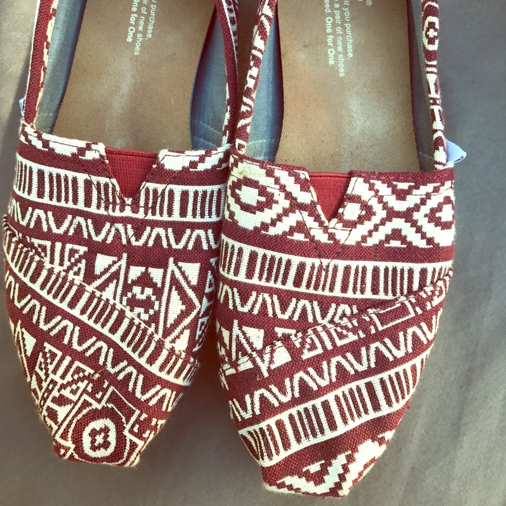 Toms