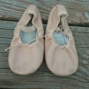 Ballet shoes