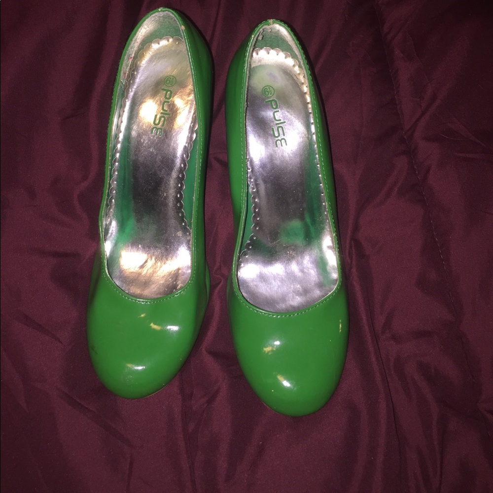 Kelly green heels