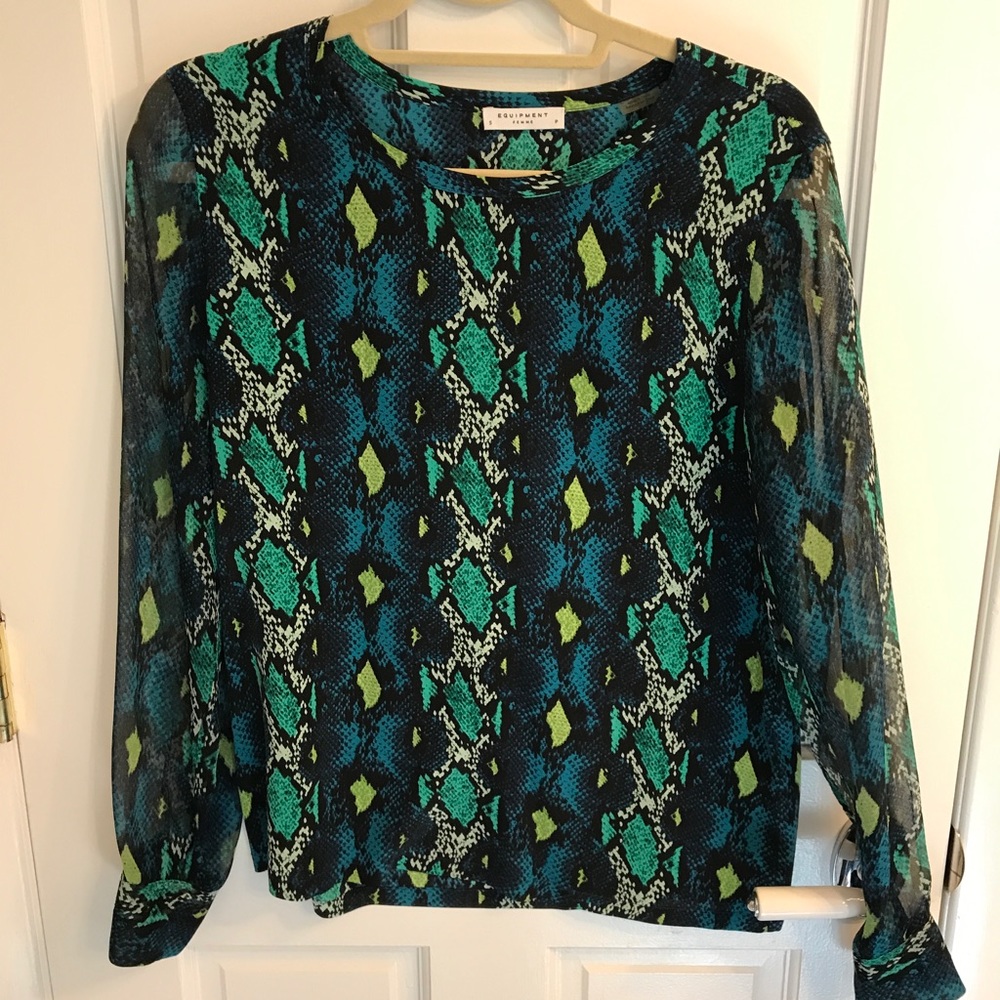 Equipment Femme Silk Snakeprint Blouse