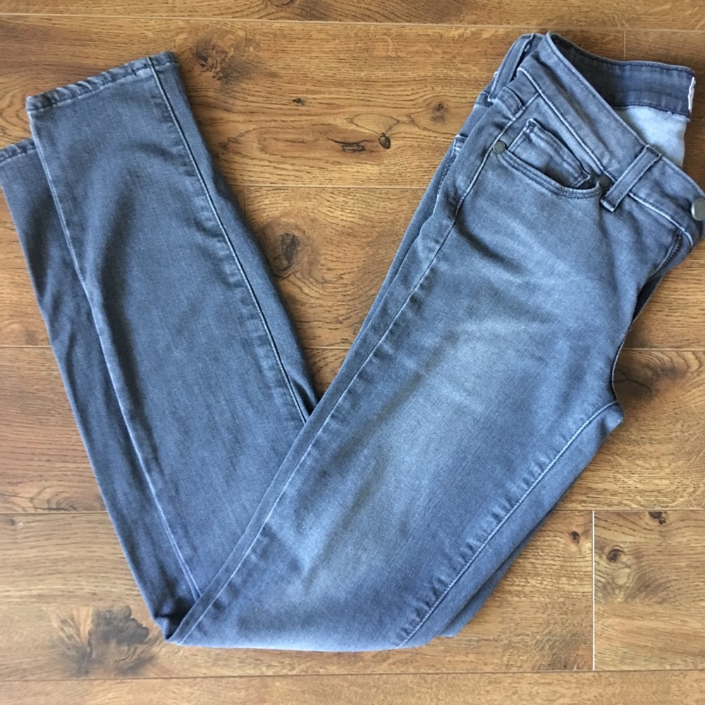 Paige Verdugo Ultra Skinny in Silvie
