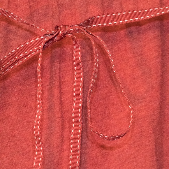 Quarter Sleeve Red Blouse with tie - Picture 5 of 5